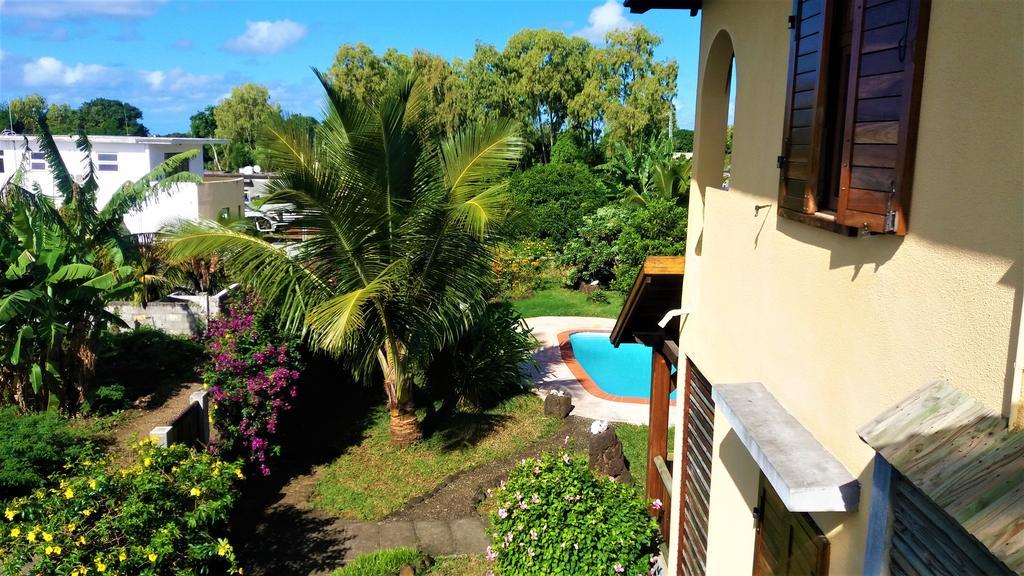 La Maison Soleil Belle Mare Exterior photo
