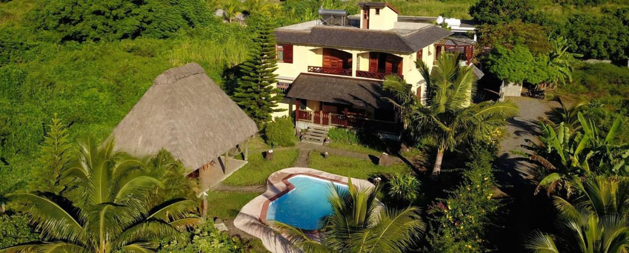La Maison Soleil Belle Mare Exterior photo