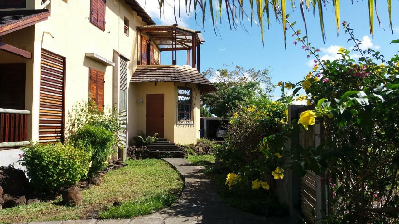 La Maison Soleil Belle Mare Exterior photo